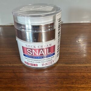Snail Neck Cream - Silver and White
